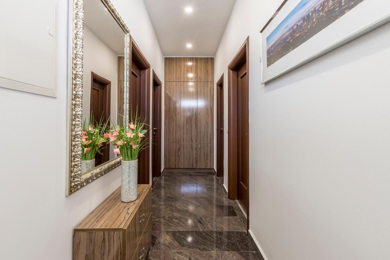 Villa Meri Very Central And Beautiful Apartment سبليت المظهر الخارجي الصورة