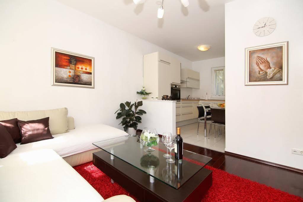 Villa Meri Very Central And Beautiful Apartment سبليت المظهر الخارجي الصورة